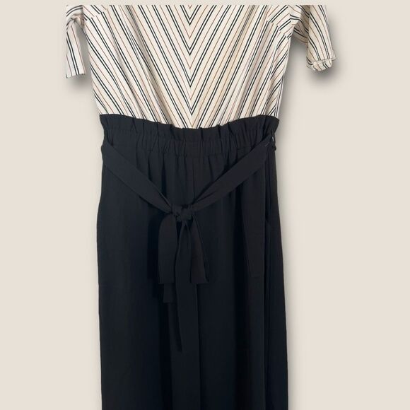 Open back jumpsuit size Medium with a matching belt and pockets, NWOT - Picture 7 of 7